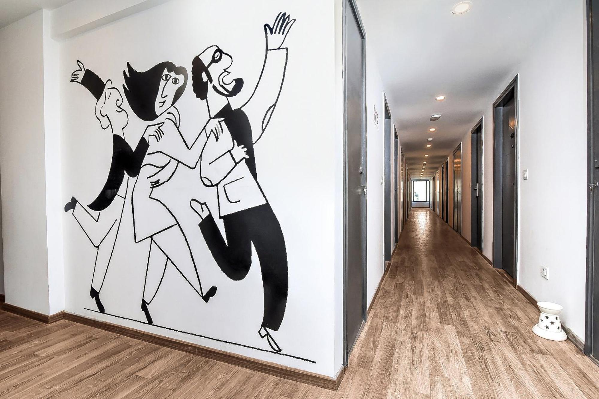 Hotel O Nova Rooms Surat Exterior photo